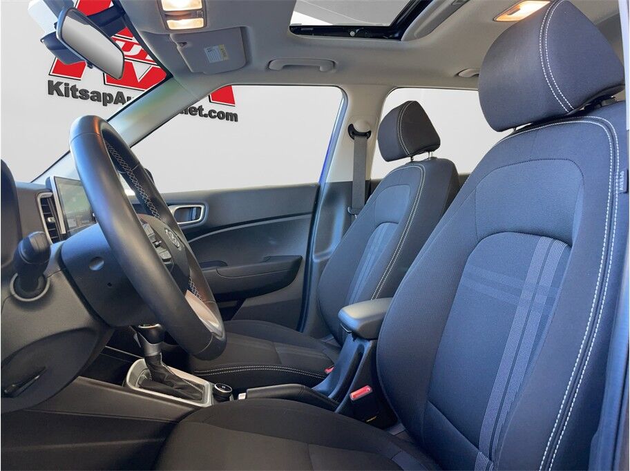 2025 Hyundai Venue SEL Sport Utility 4D Port Orchard WA