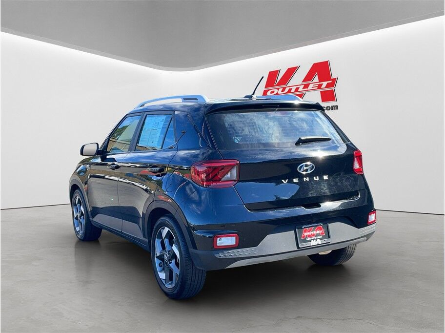 2025 Hyundai Venue SEL Sport Utility 4D