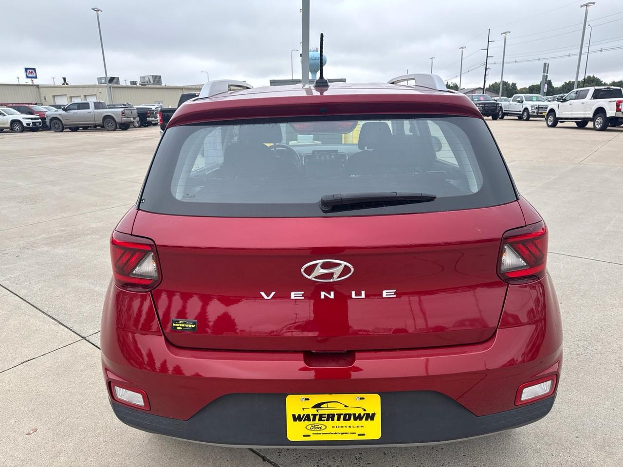 2025 Hyundai Venue SEL Watertown SD
