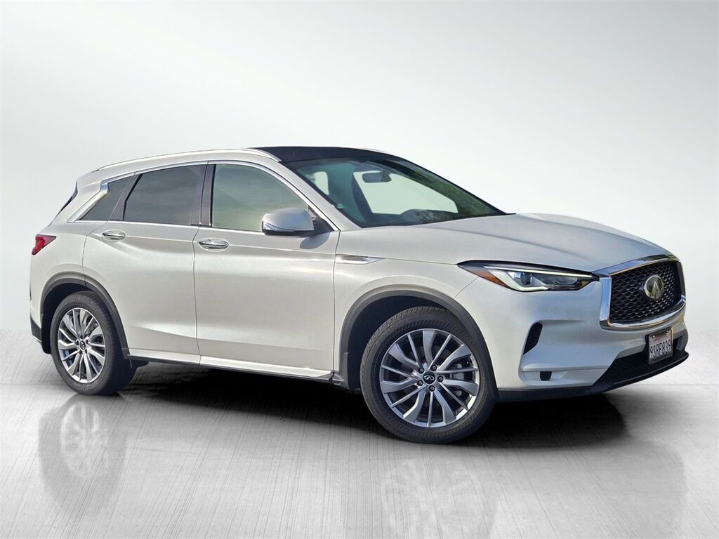 2025 INFINITI QX50 LUXE