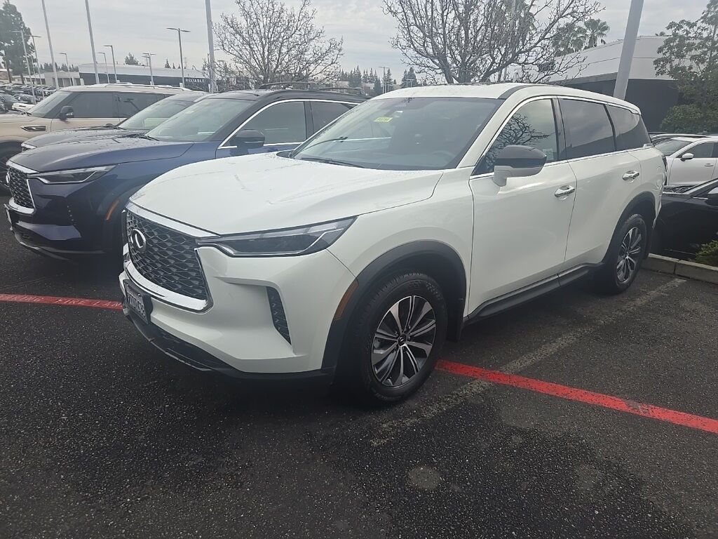 2025 INFINITI QX60 PURE