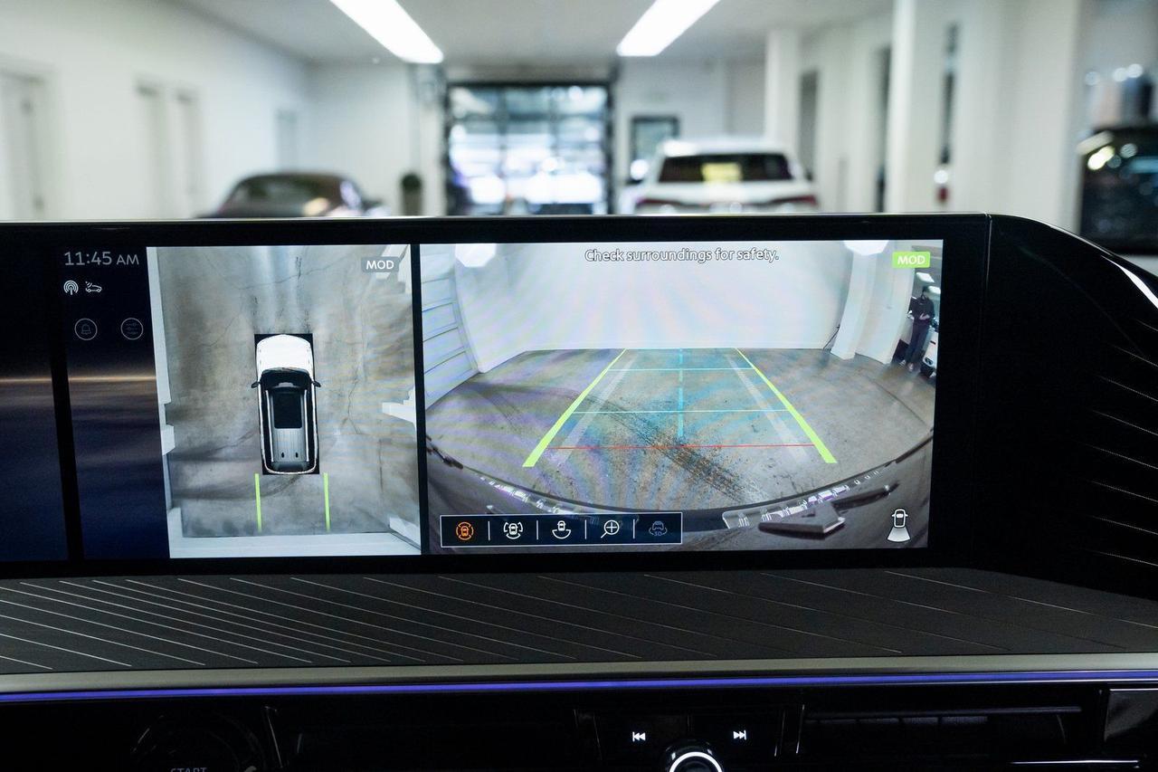 2025 INFINITI QX80 AUTOGRAPH 1 Owner Autograph Exterior Package Premium Cargo P Portland OR