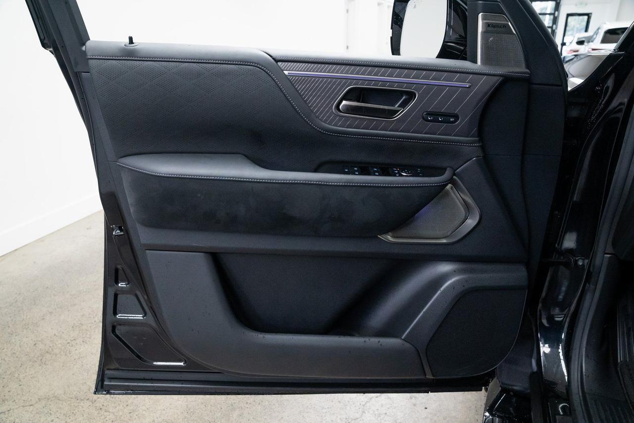 2025 INFINITI QX80 AUTOGRAPH 1 Owner Autograph Exterior Package Premium Cargo P Portland OR