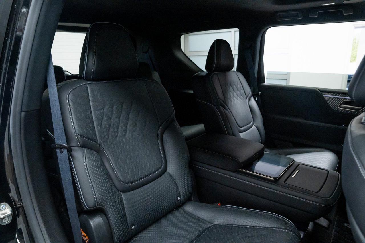 2025 INFINITI QX80 AUTOGRAPH 1 Owner Autograph Exterior Package Premium Cargo P Portland OR