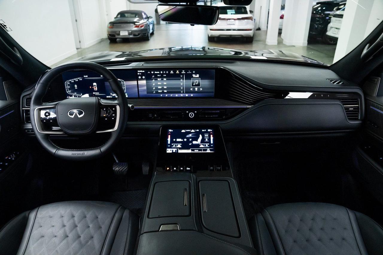 2025 INFINITI QX80 AUTOGRAPH 1 Owner Autograph Exterior Package Premium Cargo P Portland OR