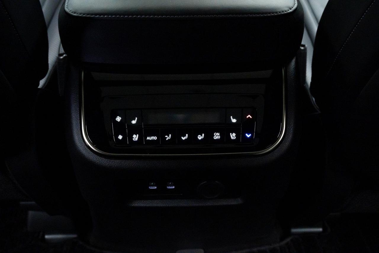 2025 INFINITI QX80 AUTOGRAPH 1 Owner Autograph Exterior Package Premium Cargo P Portland OR