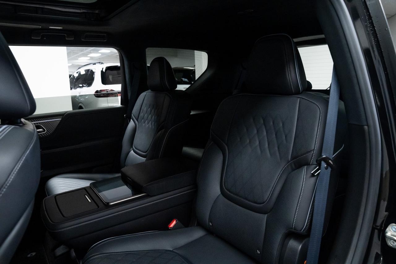 2025 INFINITI QX80 AUTOGRAPH 1 Owner Autograph Exterior Package Premium Cargo P Portland OR