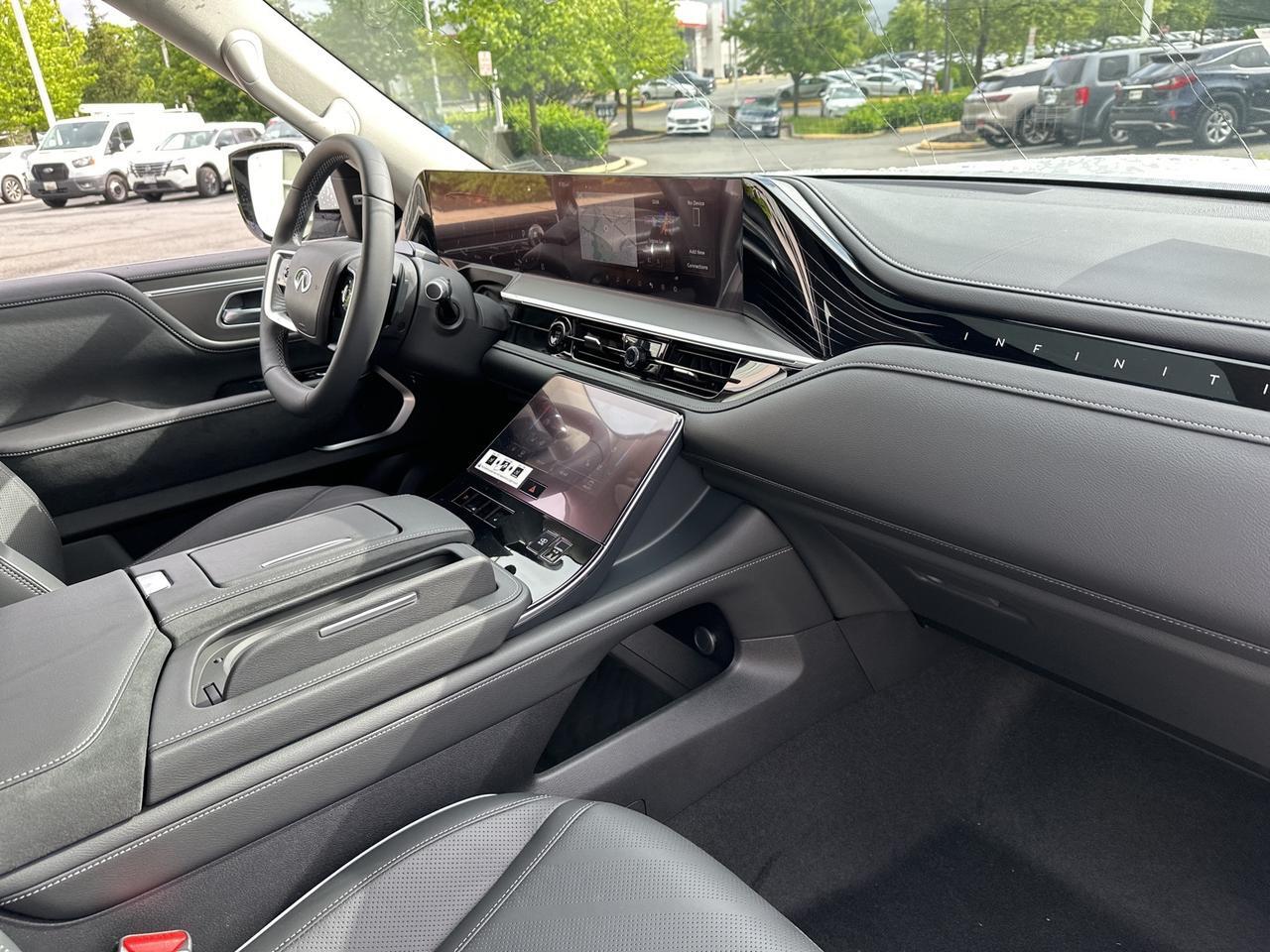 2025 INFINITI QX80 LUXE Chantilly VA