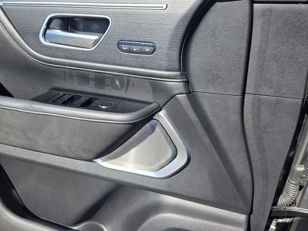 2025 INFINITI QX80 SENSORY Roseville CA