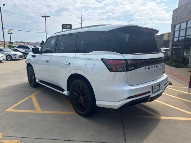 2025 INFINITI QX80 SENSORY