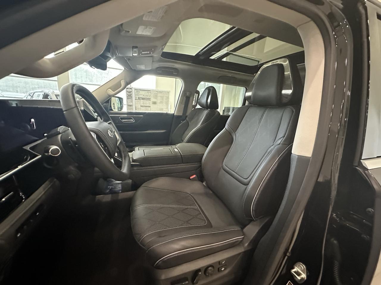 2025 INFINITI QX80 SENSORY Annapolis MD