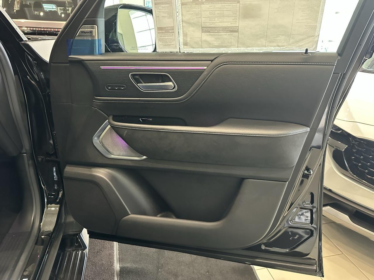 2025 INFINITI QX80 SENSORY Annapolis MD