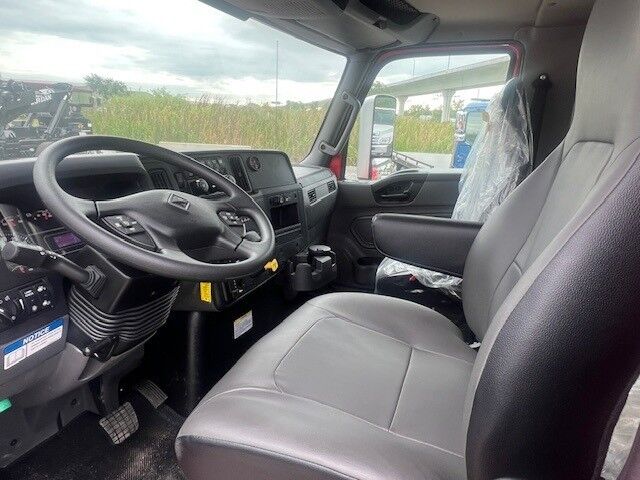 2025 International MV607 SBA Extended Cab 22' Jerr-Dan Rollback Car Carrier Truck Miami FL