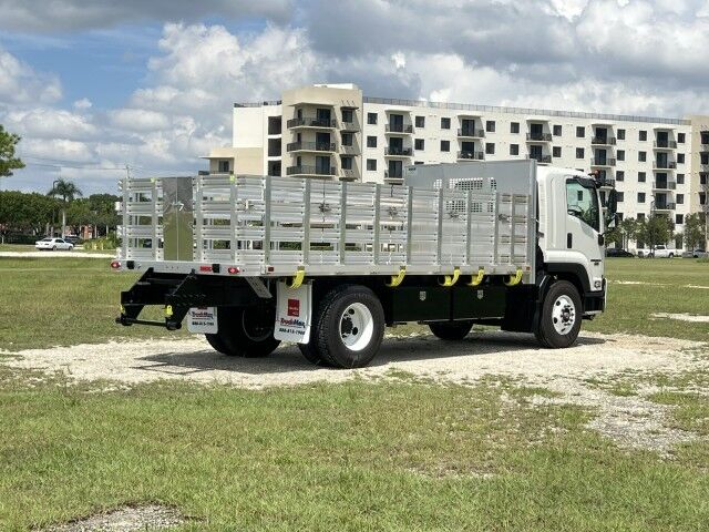 2025 Isuzu FTR 18' Aluminum Stake Bed Truck with 4K Truck Mounted Forklift