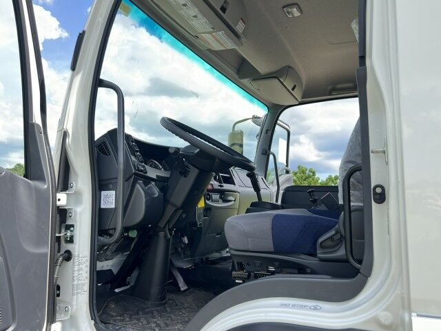 2025 Isuzu FTR 18' Aluminum Stake Bed Truck with 4K Truck Mounted Forklift Homestead FL