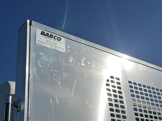 2025 Isuzu FTR 26&apos; BABCO Aluminum Flatbed with 4K Truck Mounted Forklift Homestead FL