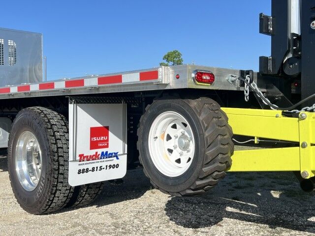 2025 Isuzu FTR 26&apos; BABCO Aluminum Flatbed with 4K Truck Mounted Forklift Homestead FL