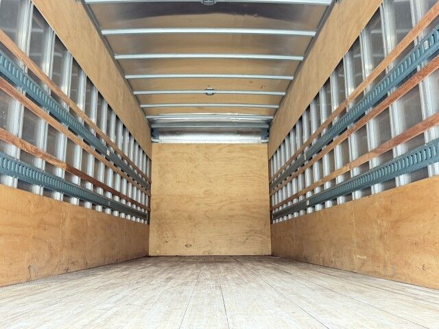 2025 Isuzu FTR 26' Dry Box Truck with 2,500 lbs. Lift Gate Miami FL