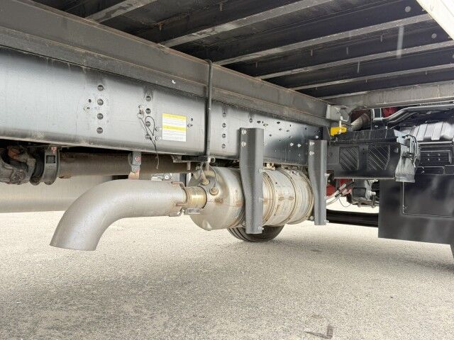 2025 Isuzu FTR 26' Dry Box Truck with 2,500 lbs. Lift Gate Miami FL