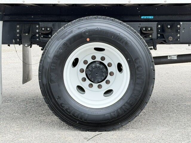 2025 Isuzu FTR 26' Dry Box Truck with 2,500 lbs. Lift Gate Miami FL