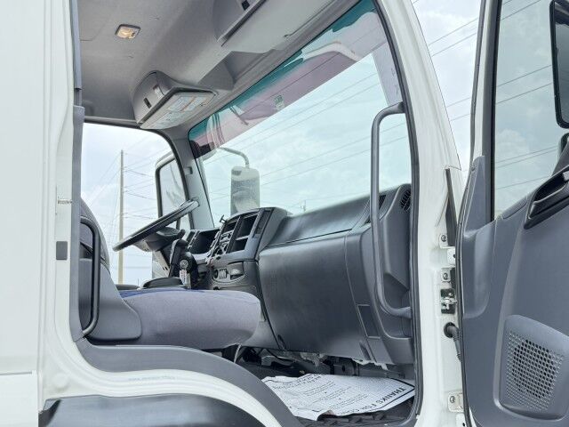 2025 Isuzu FTR 26' Dry Box Truck with 2,500 lbs. Lift Gate Miami FL