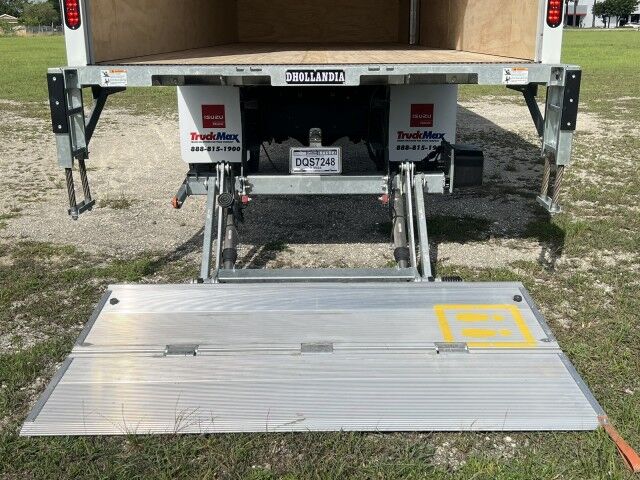 2025 Isuzu FTR 26' Dry Box Truck with 2,500 lbs. Lift Gate Homestead FL