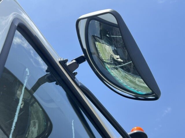 2025 Isuzu FVR - BLOWOUT SALE - 26' BABCO Steel Flatbed Truck Homestead FL