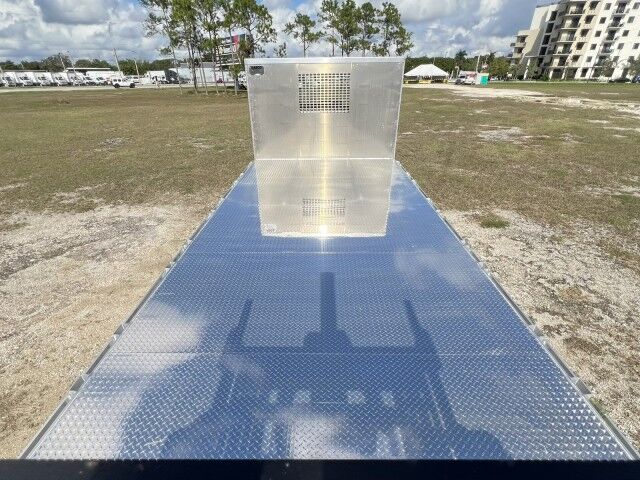 2025 Isuzu FVR 22' BABCO Aluminum Flatbed Truck with 4K Donkey Forklift Homestead FL