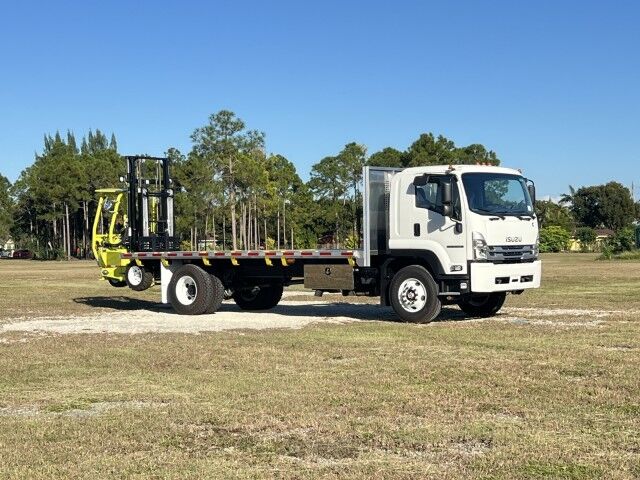 2025 Isuzu FVR 22' BABCO Aluminum Flatbed Truck with 4K Donkey Forklift