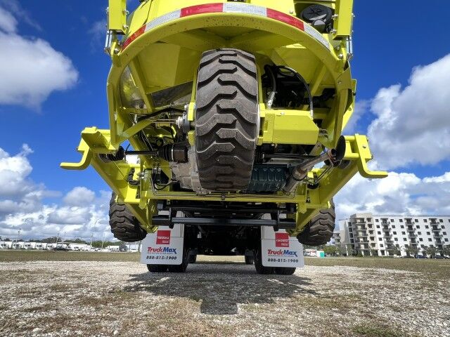 2025 Isuzu FVR 22' BABCO Aluminum Flatbed Truck with 4K Donkey Forklift Homestead FL