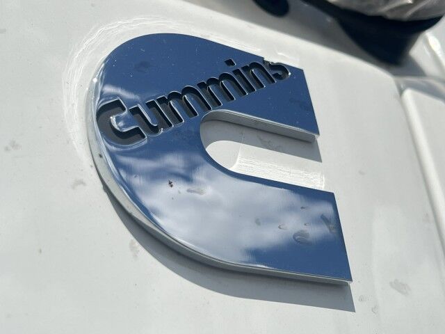 2025 Isuzu FVR 26' Dry Box Truck with 3,000 lbs. Aluminum Lift Gate Homestead FL