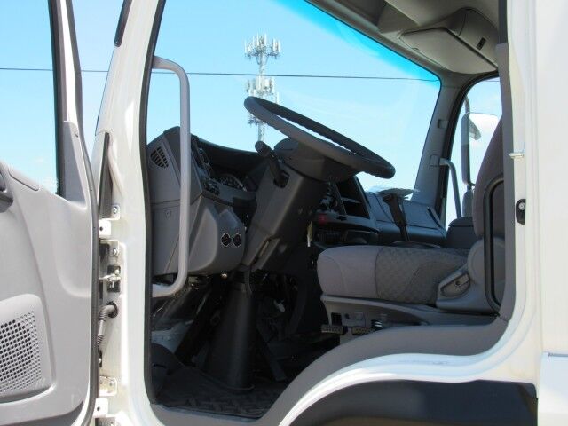 2025 Isuzu FVR 26' Dry Box Truck with 3,000 lbs. Aluminum Lift Gate Homestead FL
