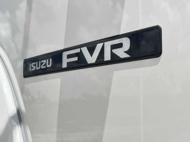 2025 Isuzu FVR 26&apos; Refrigerated Box with 3,300 Lb. Liftgate Homestead FL