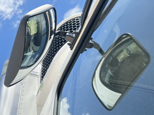 2025 Isuzu FVR 26&apos; Refrigerated Box with 3,300 Lb. Liftgate Homestead FL