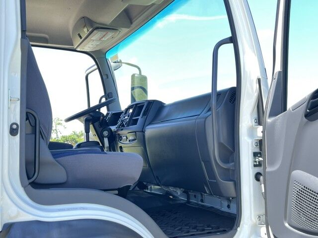 2025 Isuzu FVR 26&apos; Refrigerated Box with 3,300 Lb. Liftgate Homestead FL