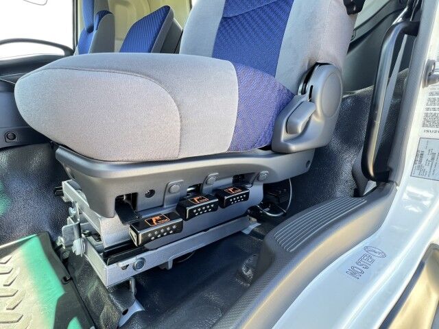 2025 Isuzu FVR 26&apos; Refrigerated Box with 3,300 Lb. Liftgate Homestead FL
