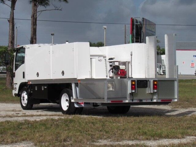 2025 Isuzu NPR-HD 14' BABCO AL Lawn Sprayer (Gas)