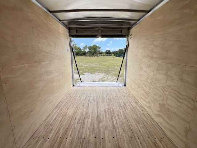 2025 Isuzu NPR-HD Crew Cab GAS 16&apos; Proscape Dry Box Truck Homestead FL