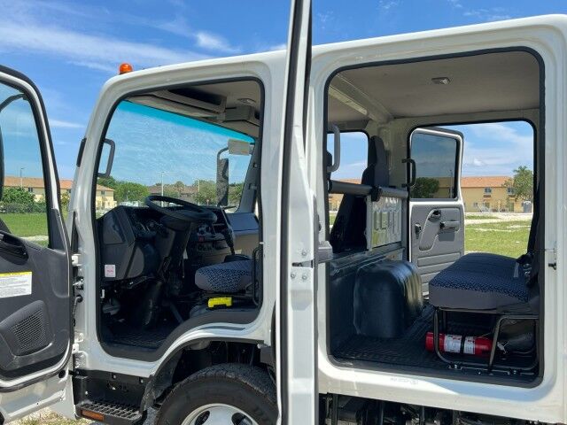 2025 Isuzu NPR-XD Crew Cab 14+5 Steel Landscape Flatbed Dove Tail Homestead FL