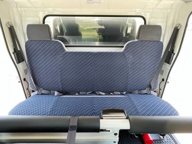2025 Isuzu NPR-XD Crew Cab 14+5 Steel Landscape Flatbed Dove Tail Homestead FL