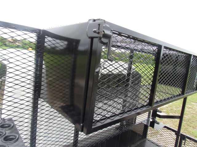 2025 Isuzu NPR-XD Crew Cab 14+5 Steel Landscape Flatbed Dove Tail Homestead FL