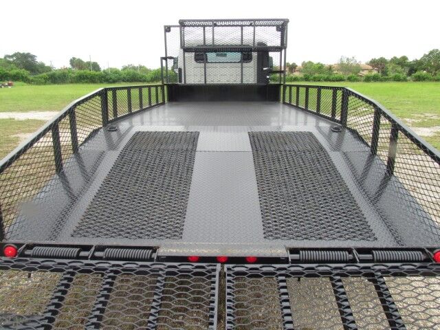 2025 Isuzu NPR-XD Crew Cab 14+5 Steel Landscape Flatbed Dove Tail Homestead FL