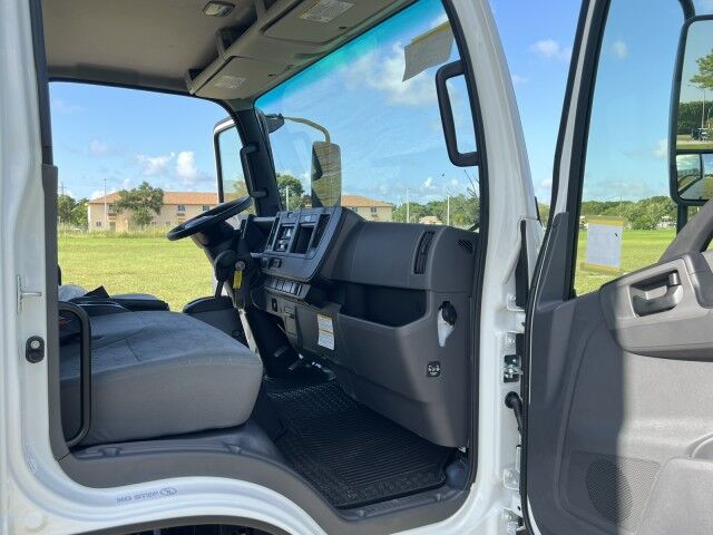 2025 Isuzu NRR 20' Refrigerated Truck with 2,200 lbs. Lift Gate Homestead FL