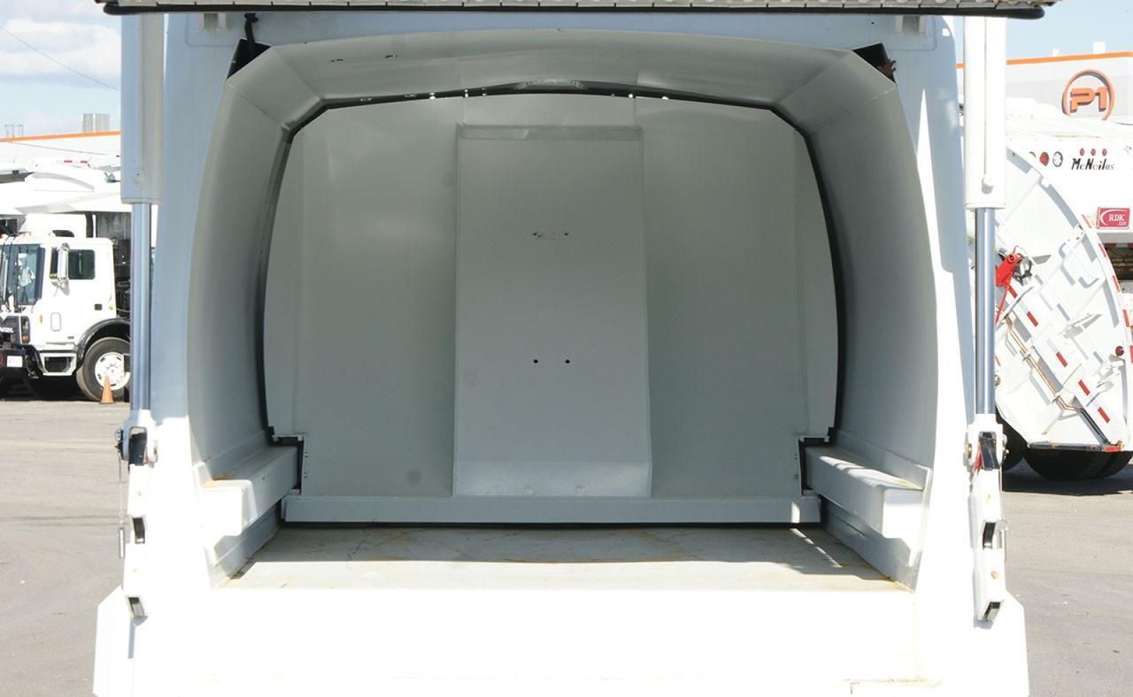 2025 Isuzu NRR 8 Yard Pac-Mac Rear Loader Garbage Truck Tampa FL