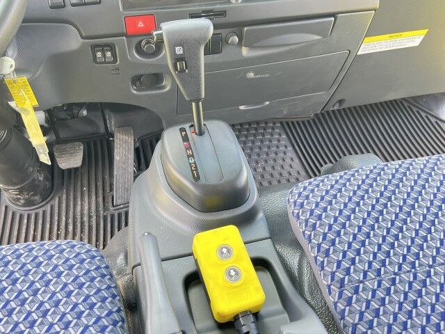 2025 Isuzu NRR Crew Cab 14' BABCO Aluminum Chipper Dump Truck Homestead FL