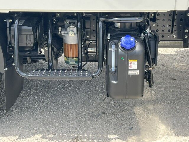 2025 Isuzu NRR Crew Cab DSL 14' BABCO Aluminum Chipper Landscape Dump Truck Homestead FL