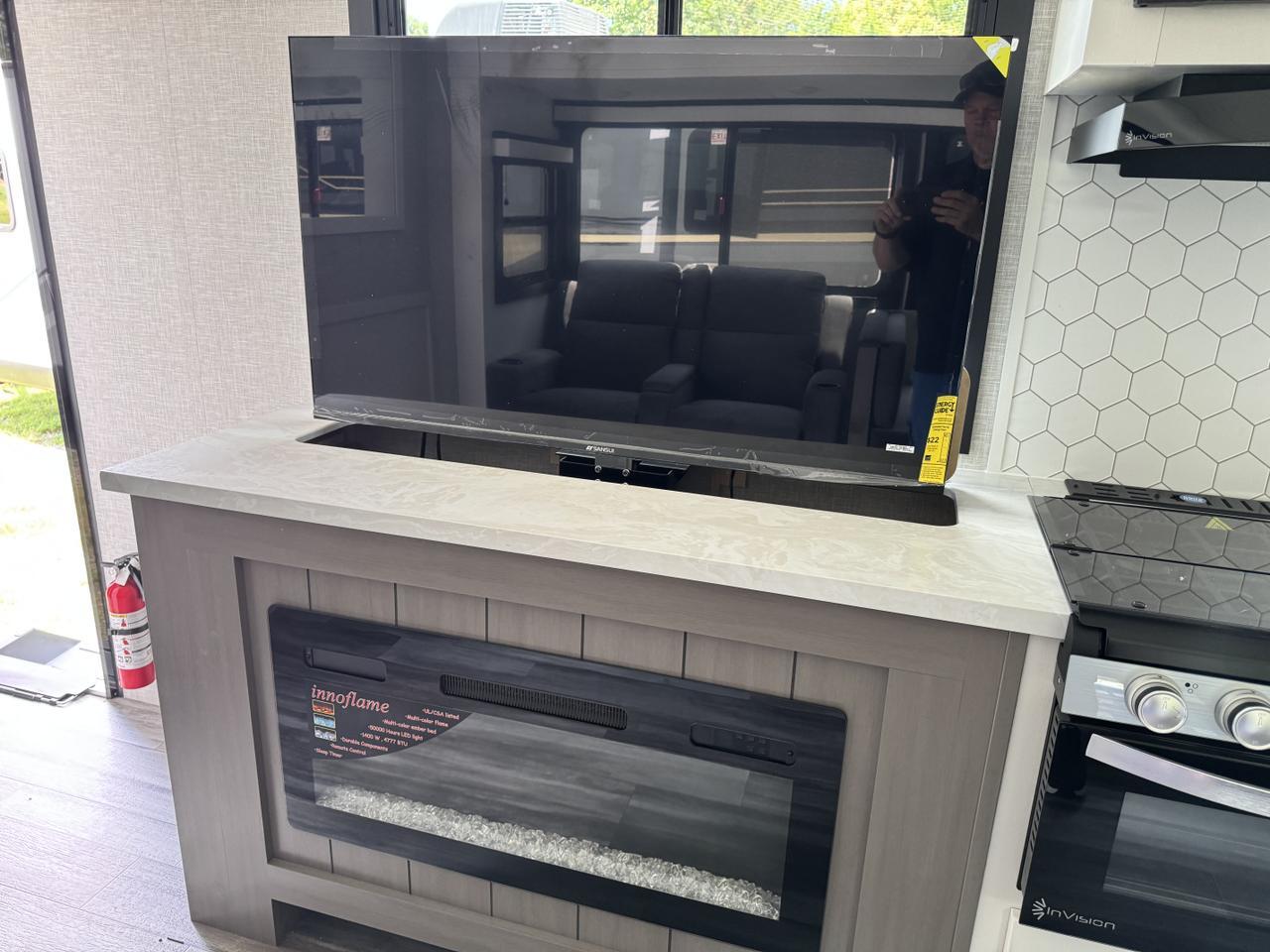 2025 JAYCO JAY FEATHER 30RKB Monroe NC