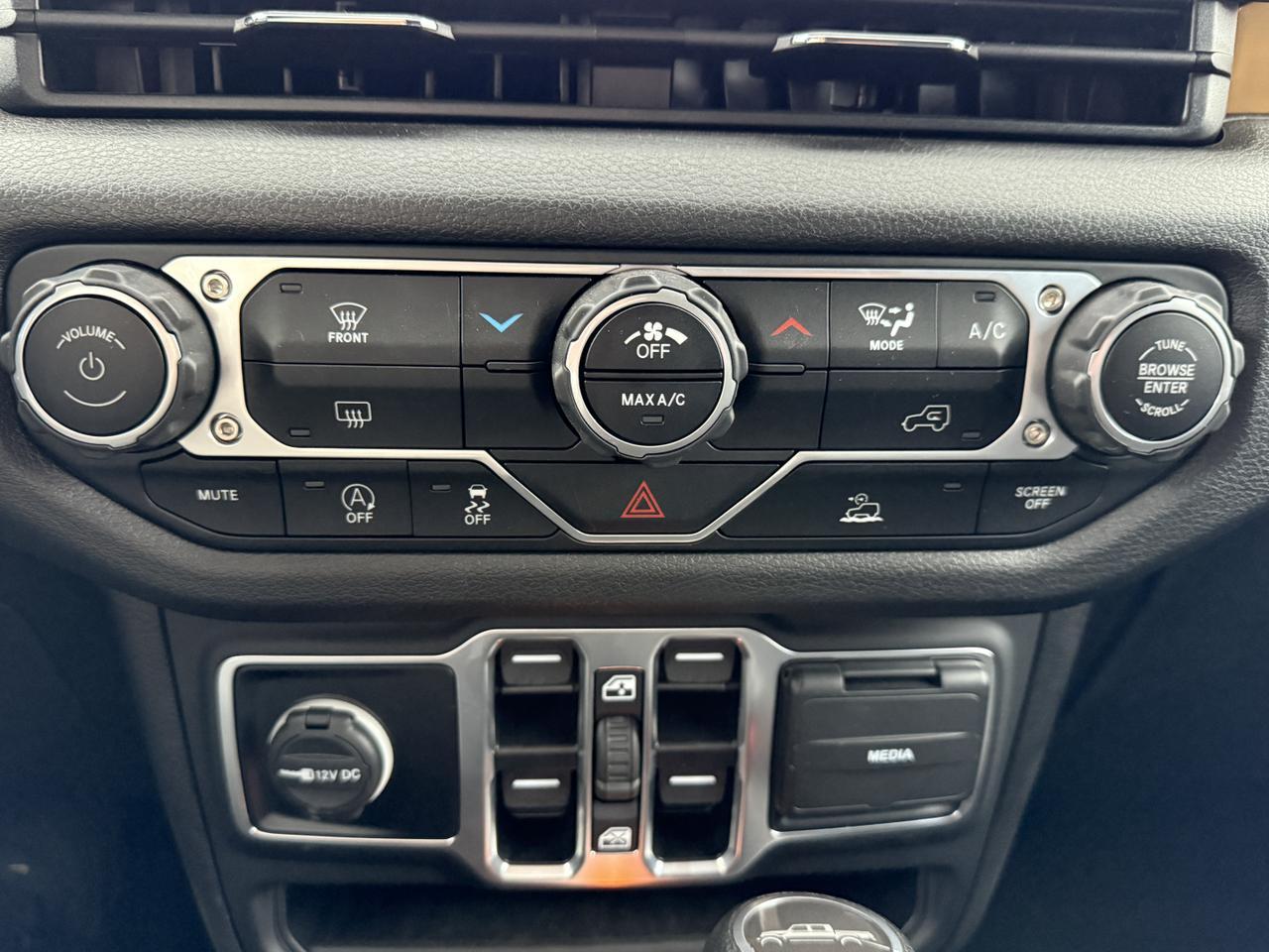 2025 JEEP GLADIATOR SPORT Nighthawk Connellsville PA