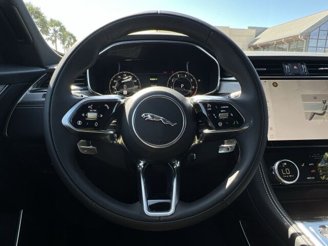 2025 Jaguar F-PACE R-Dynamic S San Juan TX