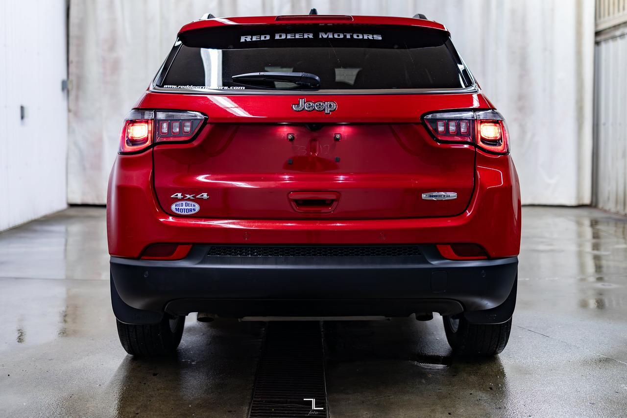 2025 Jeep Compass 4x4 North Roof Nav BCam Red Deer AB
